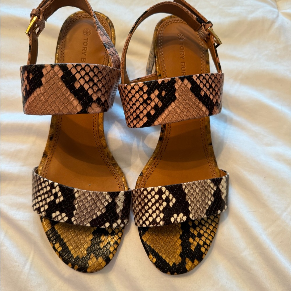 Tory Burch Gigi Block heel